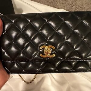 Pristine Condition Chanel Wallet on Chain